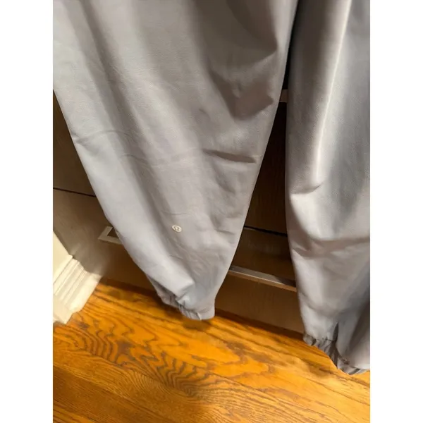 LULULEMON STRETCH ELASTIC blue HEM ANKLE‎ ZIP POCKET UNLINED PULL women's 10 - Image 4