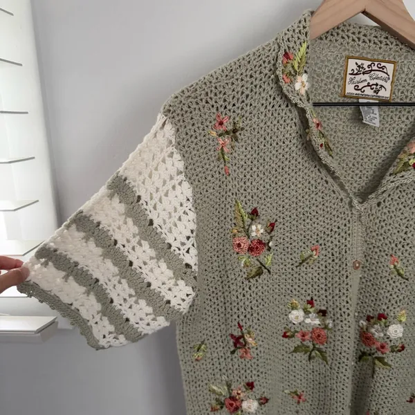 VTG Large Short Sleeve Cardigan Button‎ Up Embroidered Floral Sage Green Crochet - Image 5