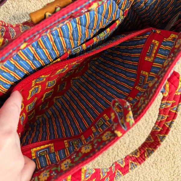 Vera Bradley Villa Red toggle tote shoulder bag, vintage Vera - Image 8