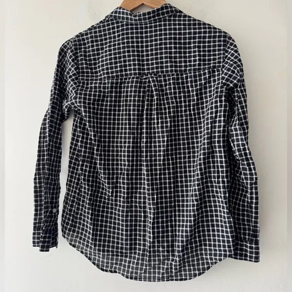 Madewell Women’s Black and White‎ Plaid Long Sleeve Button Down Top - Image 4