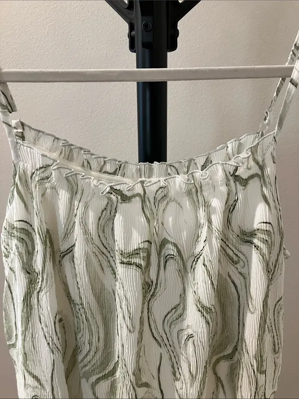 Light Green & Ivory wave print Slip dress lined adjustable straps - Image 2