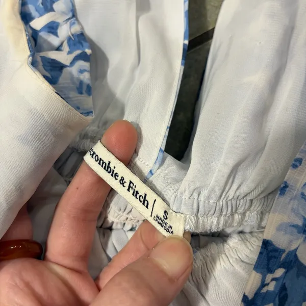 Abercrombie & Fitch Blue and White Floral Maxi Sundress Sz S Cottagecore Beach - Image 9