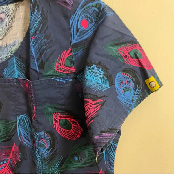 WonderWink Wonder Wink Womens Scrubs Scrub Top S Small 38” Feathers Print - Image 3