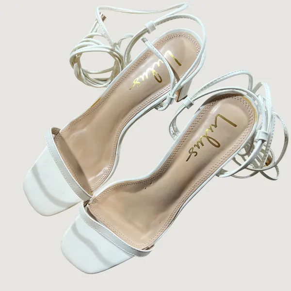1134 | NWOT Lulus Lace Up Strappy Block Heel Square Toe Sandals White‎ Womens 10 - Image 3