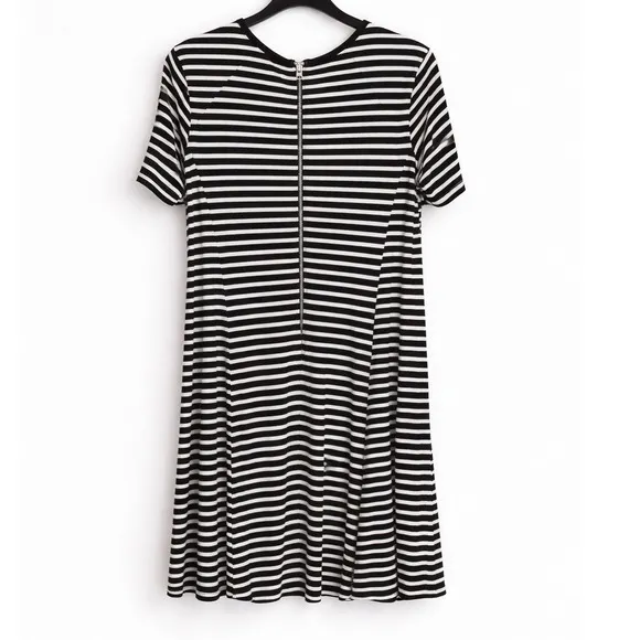 Abercrombie & Fitch Black & White Striped Dress Size M‎ Loose Fit Back Zip - Image 8
