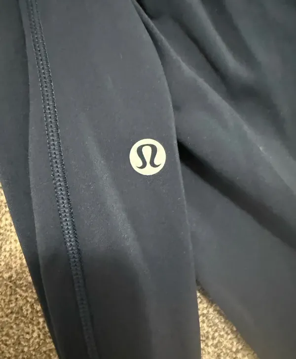 Lululemon Navy Leggings - Image 4