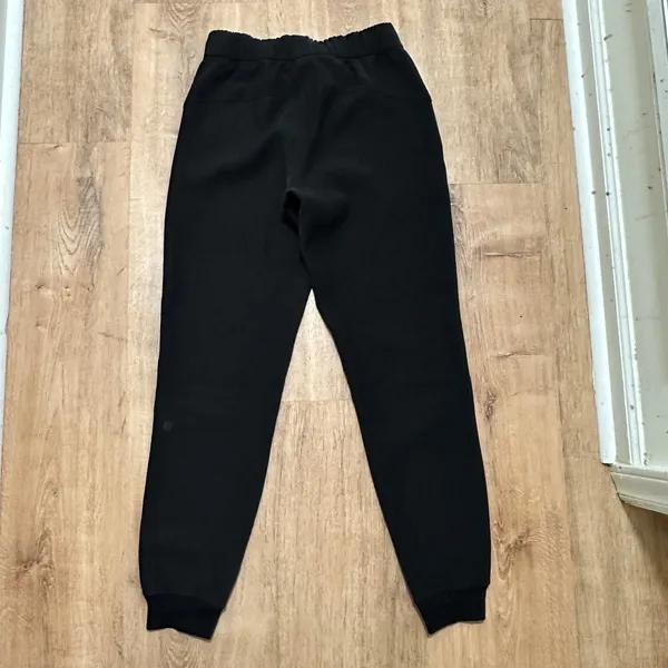 Lululemon | Woman's Black Elastic Drawstring Waist‎ Sweatpant Joggers, Size 2 - Image 2