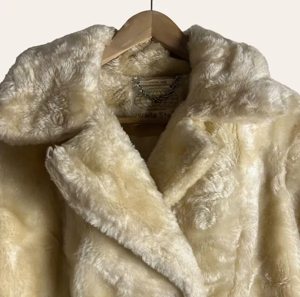 Vintage White Stag Cream Faux Fur Double Breasted Pea Coat Size 10 - Image 4