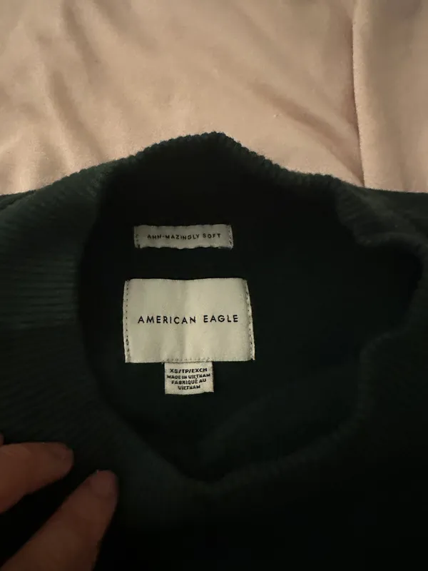 American Eagle mock neck green cropped sweater - Image 2