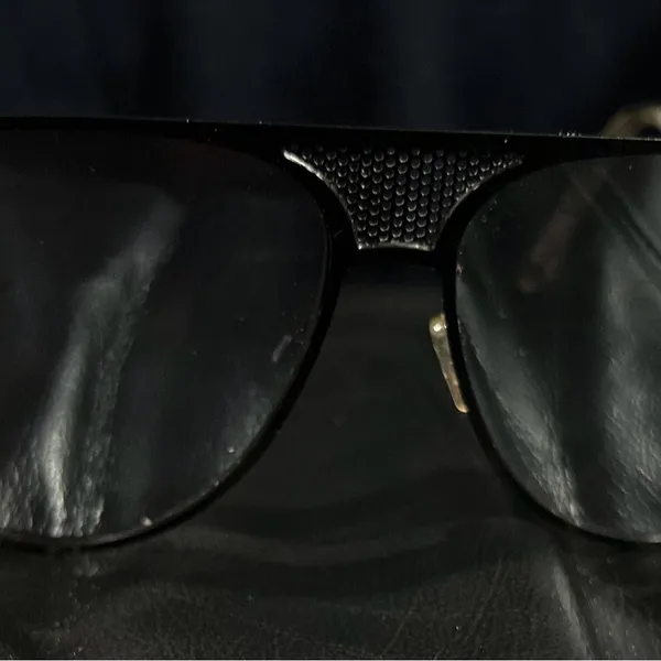 Quay Iconic 126 Black Frame Blue Lens - Image 12