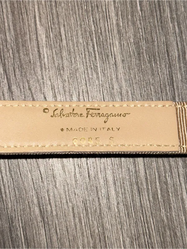 Authentic Salvatore Ferragamo Beige Vara Bow Ribbon Belt - Image 6
