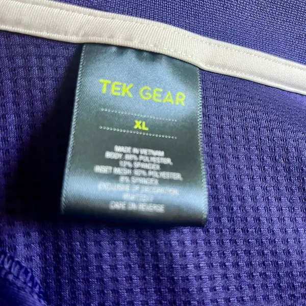 Tek Gear Women's XL Navy Sleeveless 1/4 Zip Athletic Top NWT - Image 2