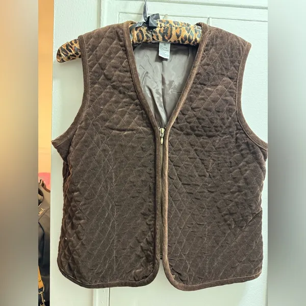 Vintage Real Comfort Sleeveless Barn Vest chocolate Brown faux suede equestrian - Image 4