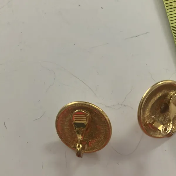FINAL MARKDOWN Classy clip on earrings - Image 3