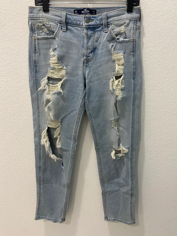 Hollister Low Rise Cropped Jeans Size 5/27 - Image 2
