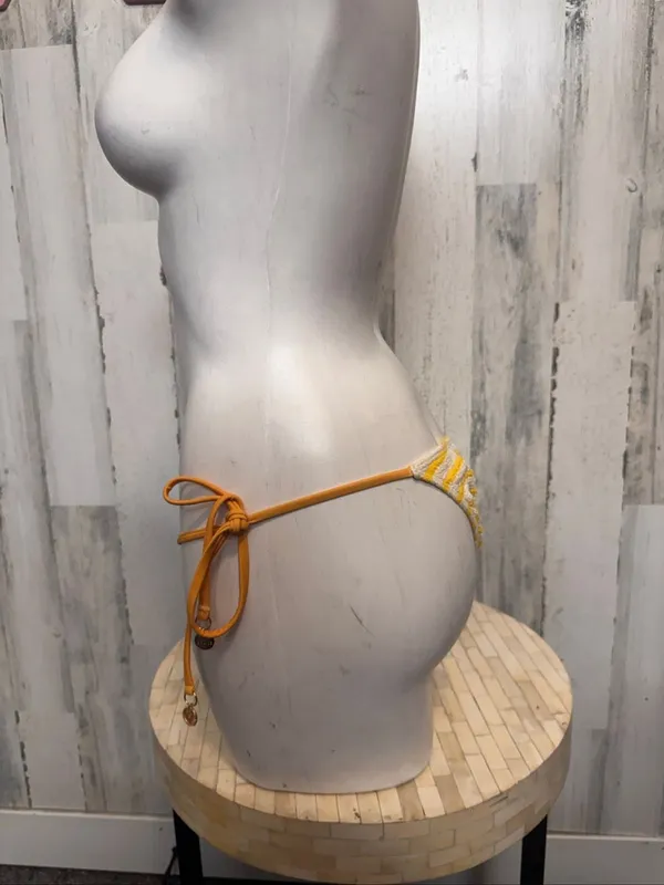 SHEIN Textured Terry Stripe String Bikini Bottoms Womens XS Yellow Gold Charms - Image 5
