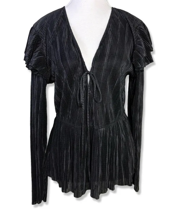 ⭐️ZARA Black Ruffle Pleated Top - Image 3