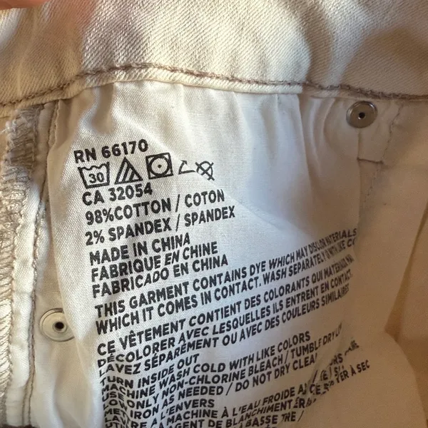 BDG Cream Super High Waisted Denim Shorts Size 25 - Image 3