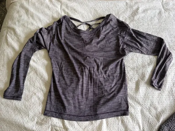 lululemon long sleeve shirt - Image 2