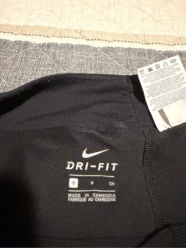 Women’s Nike Dri Fit Skort size small - Image 2