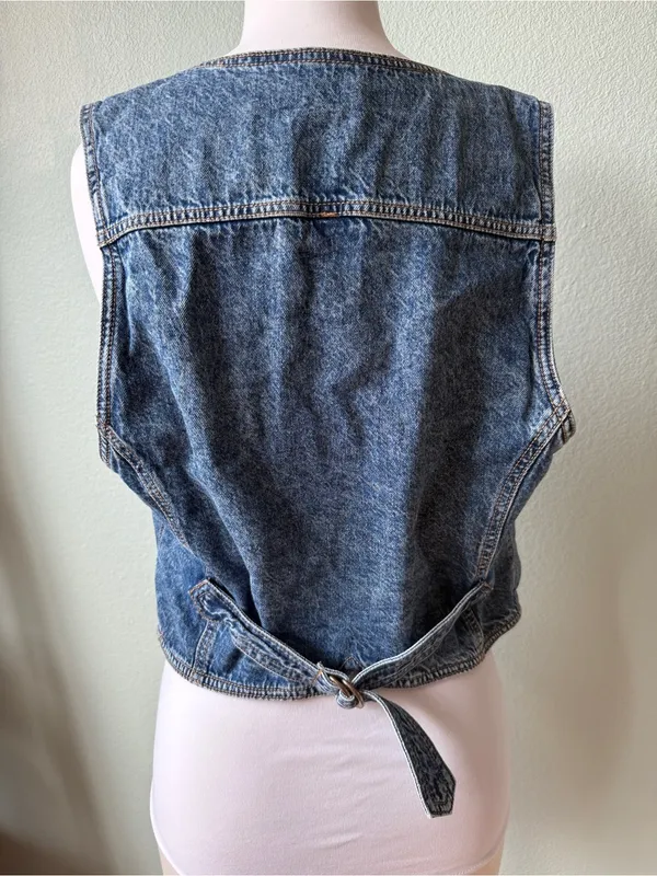 American Eagle Denim Vest - Image 6