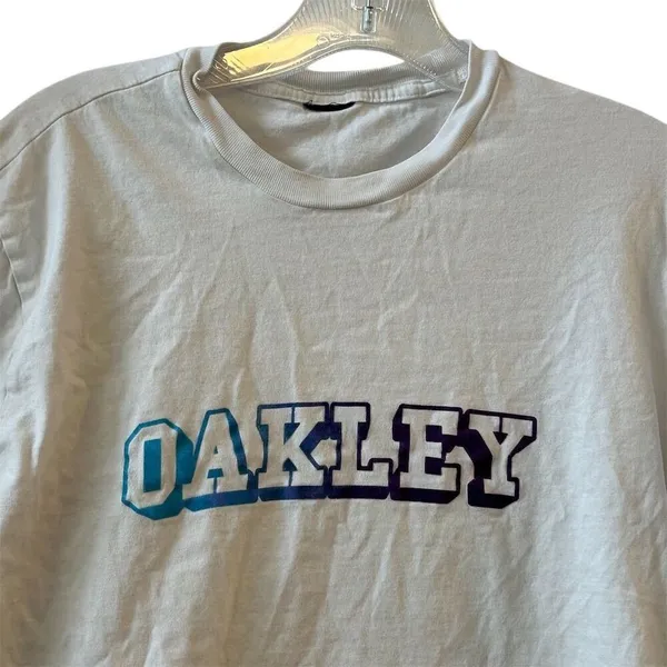 Oakley‎ Women's Gray Logo Print Crew Neck T-Shirt Size M Casual - Image 2