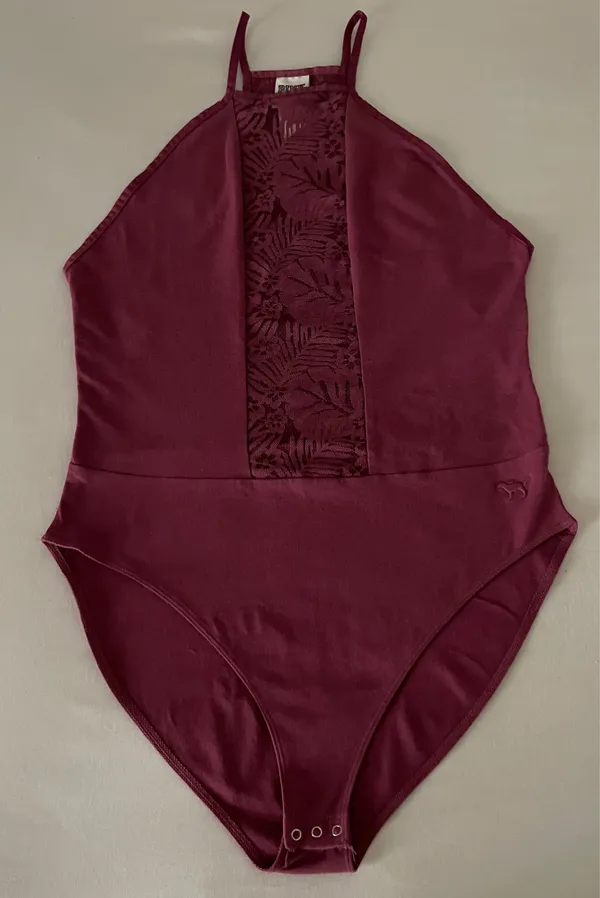 VS PINK Deep Berry Halter Lace Bodysuit NWT 🍓✨ - Image 4