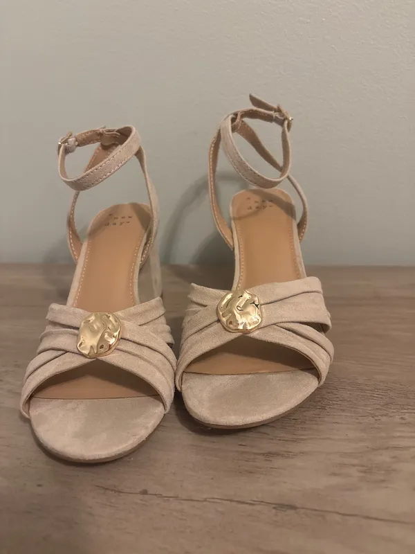 A New Day heels  - Image 2