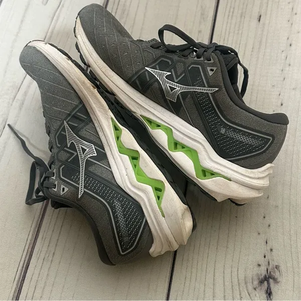 Mizuno Wave Inspire 18 Womens Athletic Running Sneakers Shoes Sz 10‎ Grey - Image 4