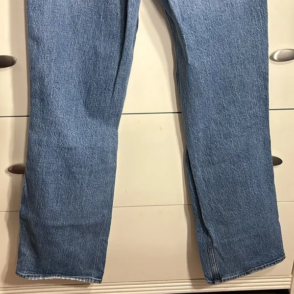 Abercrombie & Fitch The 90s Relaxed Jean Ultra High Rise Jeans - Image 8