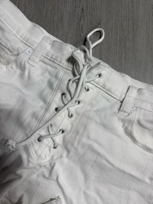 Express vintage mid rise lace up denim shorts - Image 3