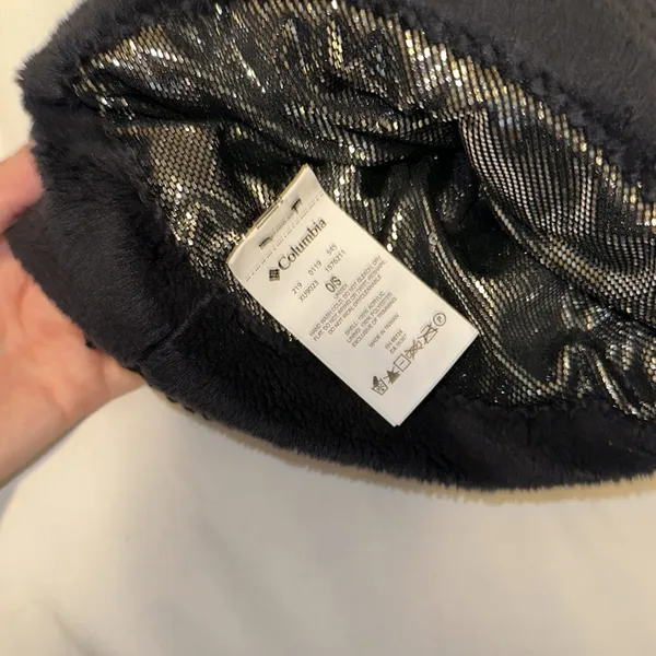 black beanie - Image 2