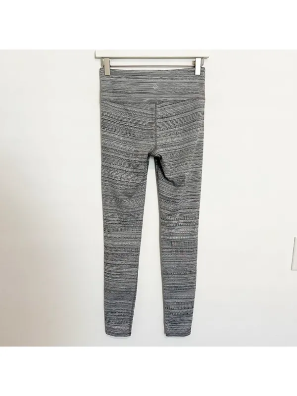 Athleta Chaturanga Leggings Size S Black Jacquard Textured Workout Pant Normcore - Image 11