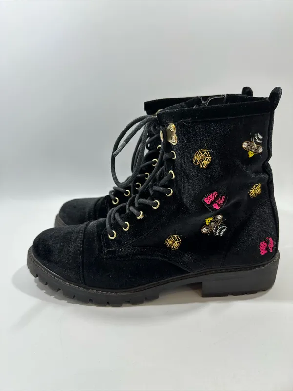Betsey Johnson Bugsy Black Velvet Combat Boots Beaded Insect Bee Sz 8 Whimsigoth - Image 3
