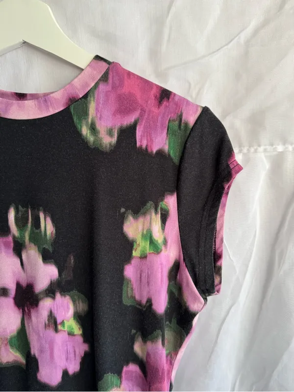 Nicole Miller Floral Cap Sleeve Top - Image 2
