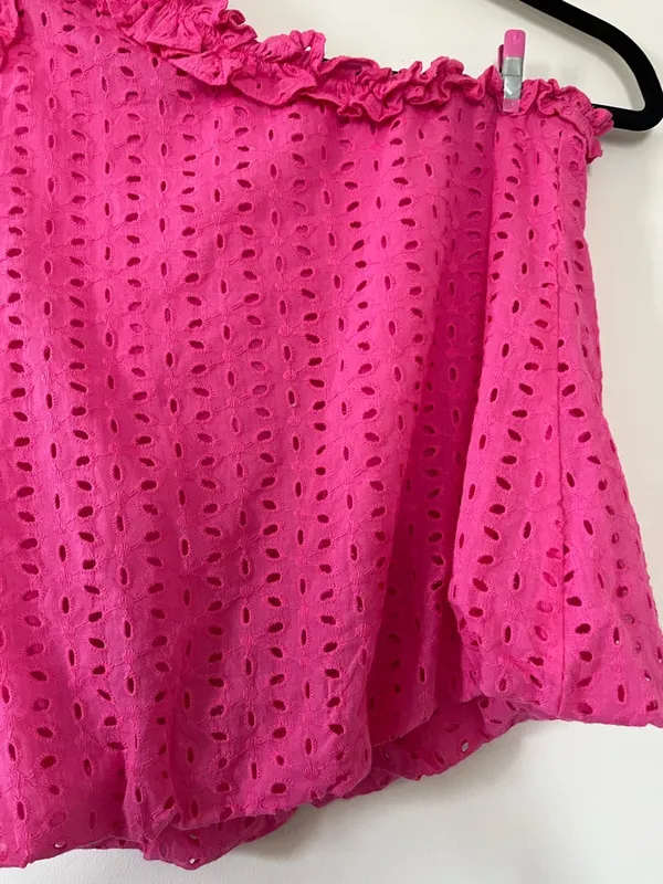 Entro Hot Pink One Shoulder Eyelet Top Small Ruffle Trim Feminine 100% Cotton Summer - Image 3