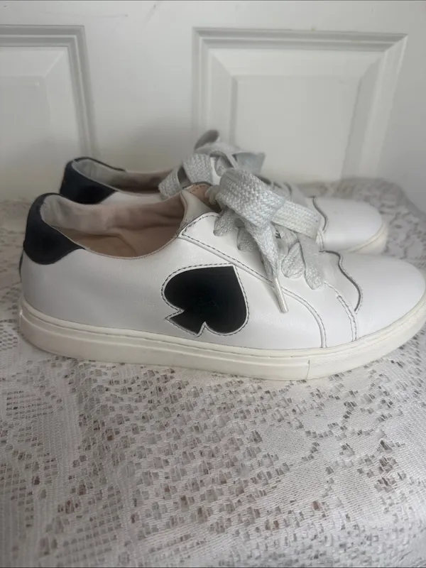 Kate Spade White Leather Sneakers Black hearts lace up shoes sz 6 - Image 6