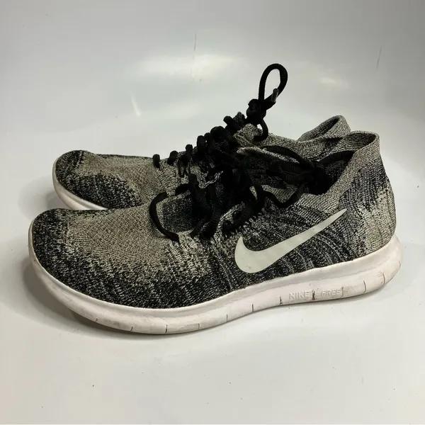 Nike Freerun flyknit black & white size 6.5‎ - Image 3