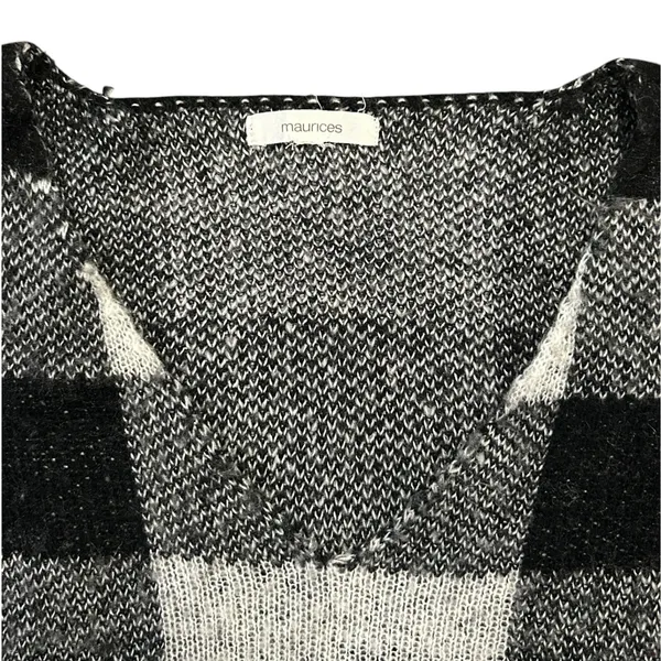 Maurices Buffalo Plaid Sweater Cozy Cabin Core Black White Knit V Neck M/L - Image 5