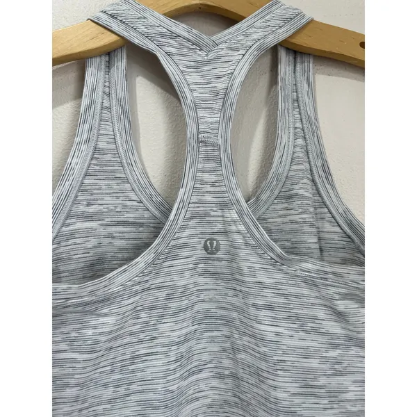 Lululemon Gray Heather Racerback Athletic Tank‎ Top Size 2 Yoga Gym Run - Image 4