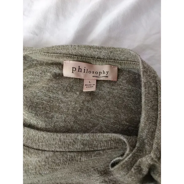 Philosophy L OverSized Feel Olive Top - Image 5
