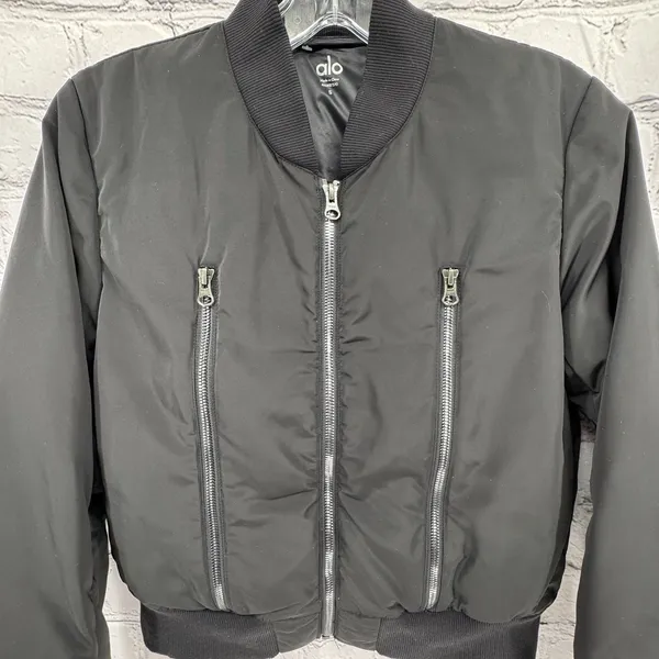 ALO Yoga Jacket S Black Off Duty Bomber Down Filled Puffer Athleisure Classic - Image 3