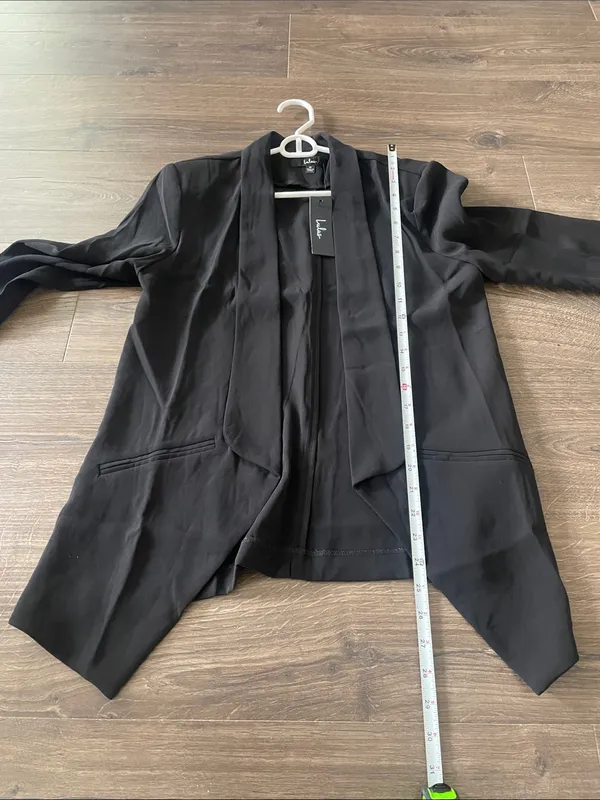 NWT Lulu's Black Blazer Style Open Jacket, Size Medium Shoulder Pads Sewn In - Image 4