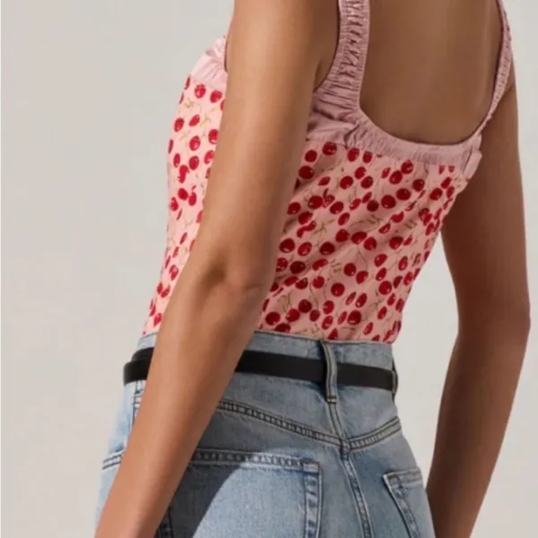 ASTR The Label Cherry Pink Milkmaid Cropped Cami Valentines Bustier Top S NWT - Image 2