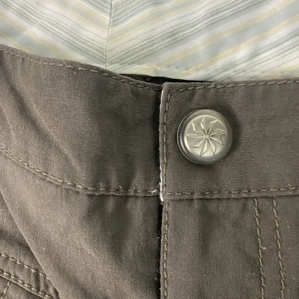 Athleta Shorts Womens 30 Brown Bermuda Utility Nylon Spandex Pockets Zip Closure - Image 6