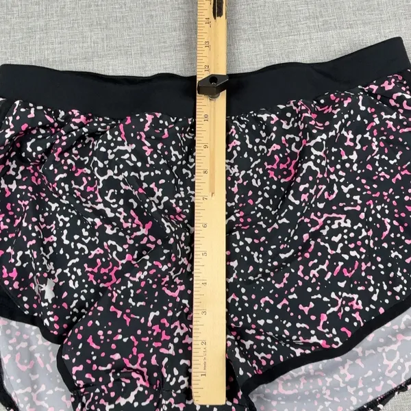 Under Armour Running Shorts Womens Large Black Pink Print 3 In Lined HeatGear - Image 6