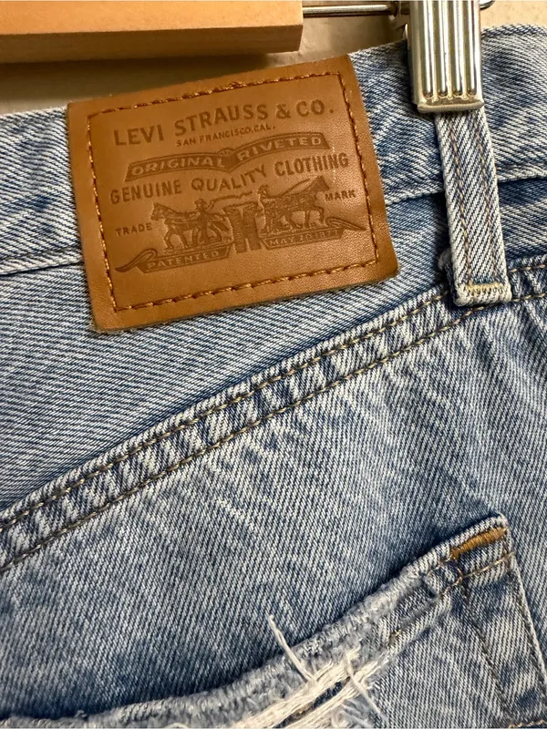 Levi's Ribcage Light Wash Distressed Wide-Leg Jeans Size 24 - Image 10