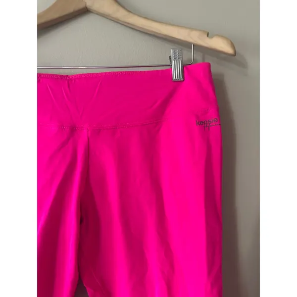 Kensie Performance Neon Pink Cropped Leggings Size XL - Image 2