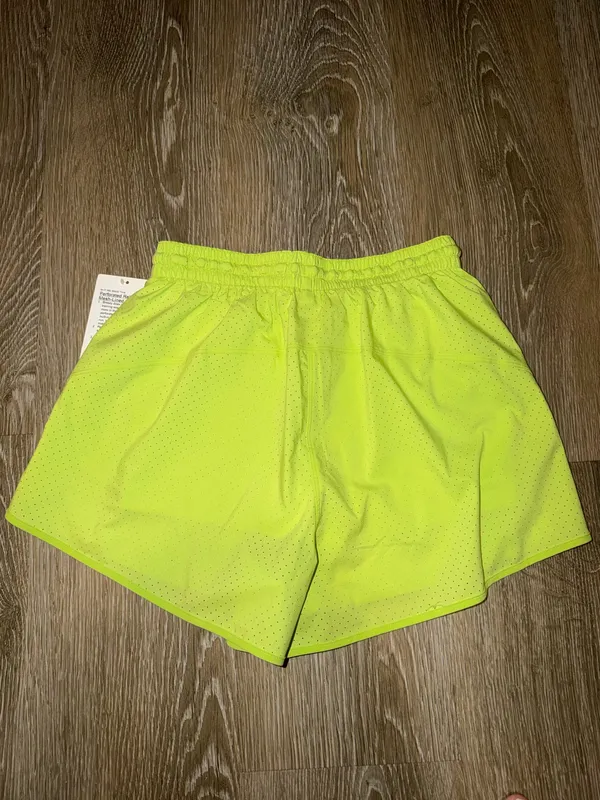 Lululemon Court rival high-rise short - Image 3