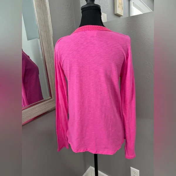 Bibi Hot Pink Barbiecore Crochet Trim Henley Size Small. - Image 4